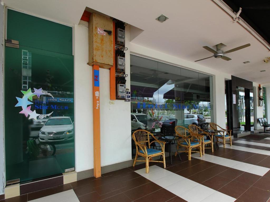 โรงแรมสตาร์มูน Malacca ภายนอก รูปภาพ