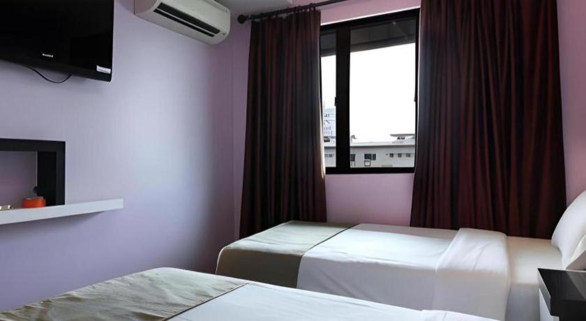 โรงแรมสตาร์มูน Malacca ภายนอก รูปภาพ